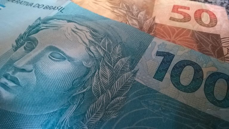 Auxílio Emergencial: mais de 2 milhões terão que devolver