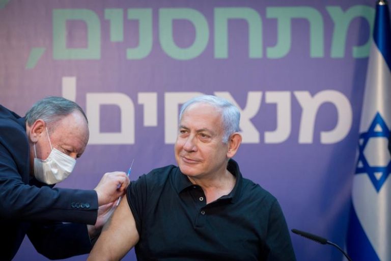 Israel começa o retorno a normalidade, após vacinar mais da metade da população